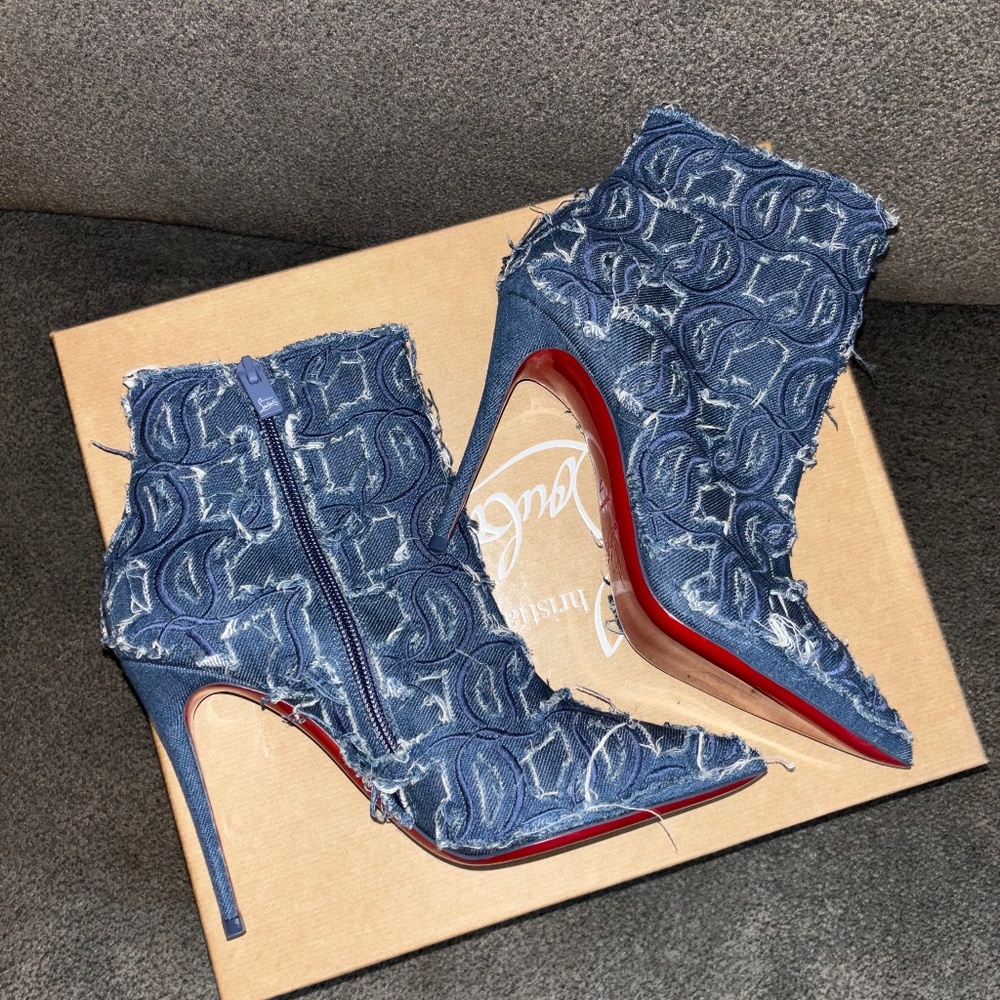 Christian Louboutin size 37 So Kate Booty denim 100mm stiletto heel